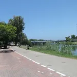 Beach And Park Apartment